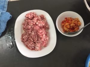泰式打拋豬肉飯的準備主要材料_豬絞肉