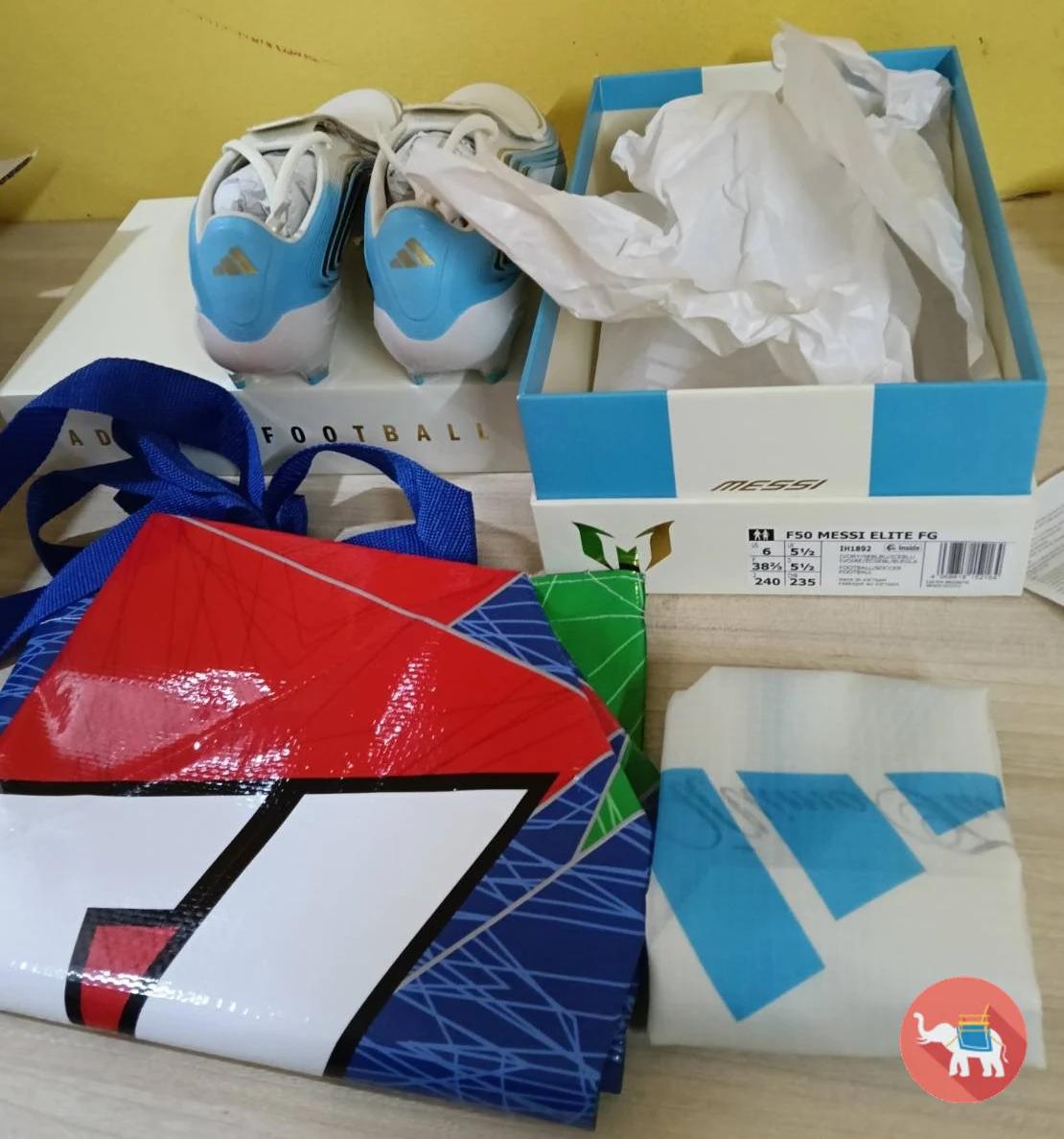 泰國代購 adidas F50 Messi Elite FG 足球鞋到貨後拍照確認